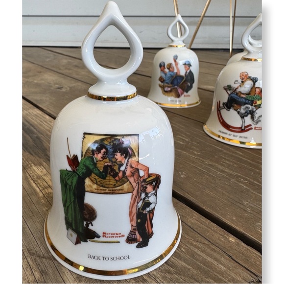 Vintage Norman Rockwell Bells - Picture 13 of 15